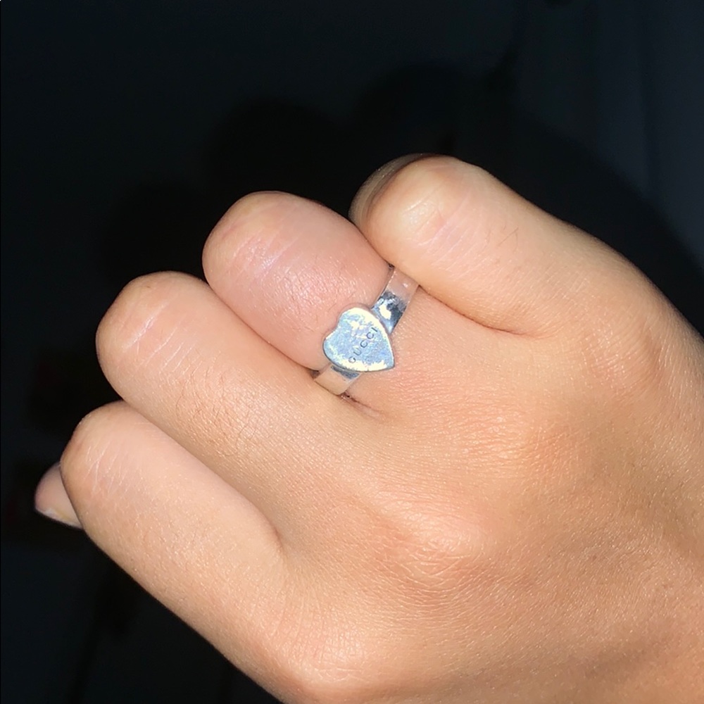 Gucci trademark heart ring